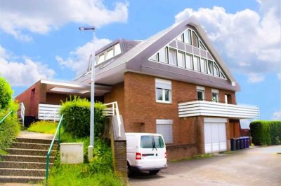 3 Zimmererdgeschoßwohnung mit großer Wohnküche, Gartenanteil, Garage u. Stellplatz schöner Aussicht