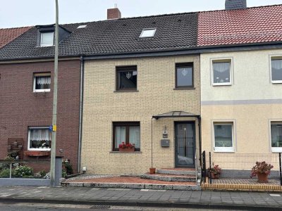 Gepflegtes Reihenmittelhaus mit Wintergarten und großem Garten in HELMSTEDT