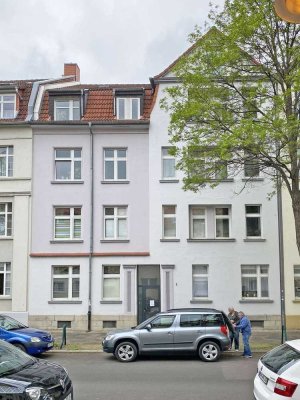 Kämpfervorstadt: Großzügige und lichtdurchflutete, familienfreundliche Maisonettewohnung mit Balkon