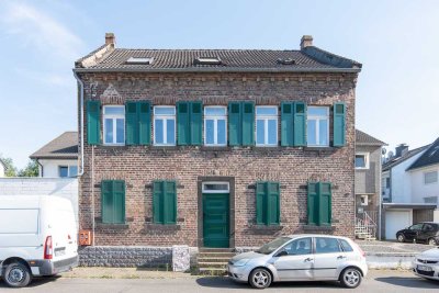 Dreifamilienhaus in Kerpen-Mitte, Denkmalschutz, eine Wohnung bezugsfrei