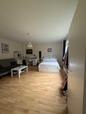 Stilvolle 1-Zimmer-Hochparterre-Wohnung in Kiel Wik