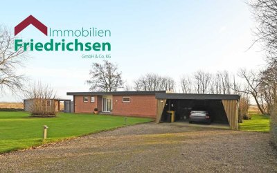 Modernisierter Bungalow mit Weitblick und großem Grundstück