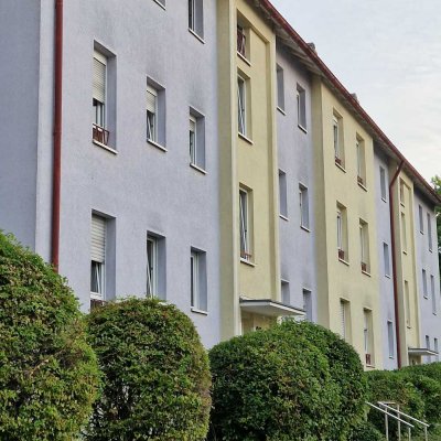 Tolle 3 Zimmer Wohnung in Sulzbach( Taunus) von privat zu verkaufen.
Telefon 01602002258