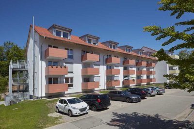 Moderne 3-Zimmer Dachgeschosswohnung mit Balkon