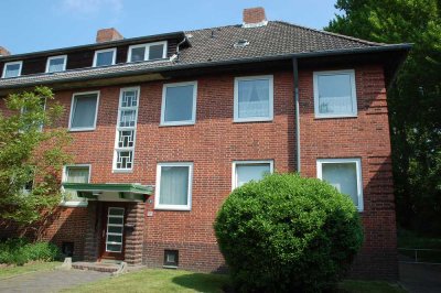 Zwei-Zimmer-Dachgeschosswohnung mit wunderschönem Blick ins Grüne