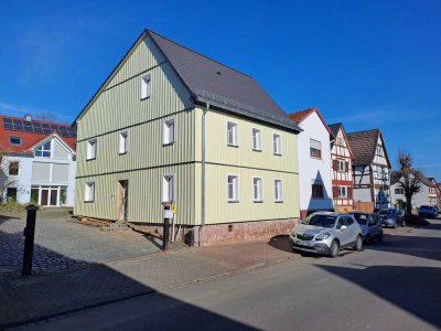 Erstbezug nach Sanierung: Patchworkhaus mit Charme