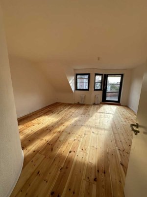 Geschmackvolle 3,5-Zimmer-Maisonette-Wohnung mit Balkon von privat