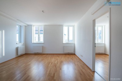 2 ZIMMERALTBAUWOHNUNG