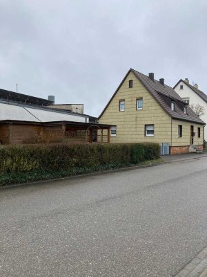 Günstiges 6-Zimmer-Einfamilienhaus in Crailsheim