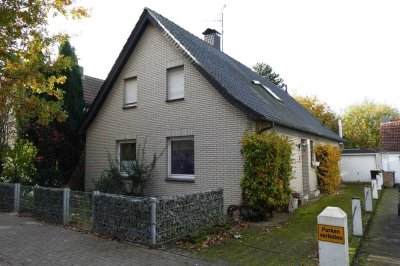 Einfamilienhaus mit Garage in ruhiger Lage