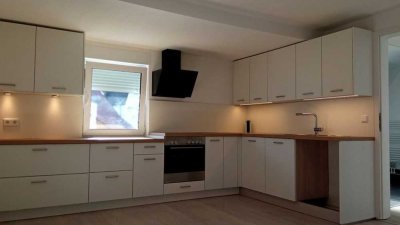 Provisionsfrei * 3Zimmer -DG- Wohnung im Maisonettestil