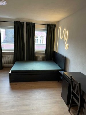 Möbliertes Appartement zum Erstbezug nach Sanierung zu vermieten