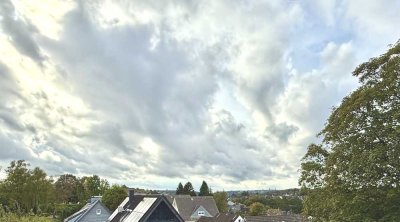 ERSTBEZUG, Schöne Aussicht vom großen Balkon, Parkett, Fußbodenheizung, elektr. Jalousien, Aufzug