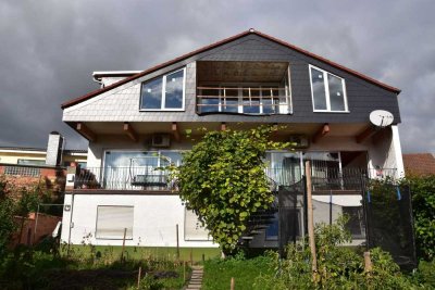 Familienhaus mit Ausbaureserve im Dachgeschoss, sowie zusätzlichem Baugrundstück.