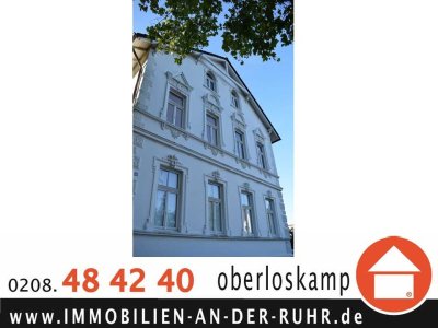 Kernsanierte entzückende neoklassistische Villa - mit  Anbau mit zwei weiteren Wohn-/Büroeinheiten!