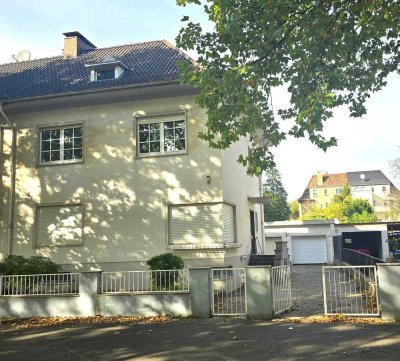 großes gepflegtes Einfamilienhaus mit Garten in Völklingen