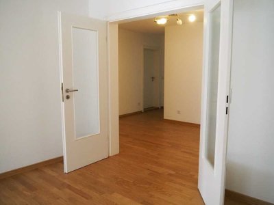 Erstbezug nach Sanierung mit EBK: Geschmackvolle 3-Zimmer-Wohnung mit geh. Innenausstattung