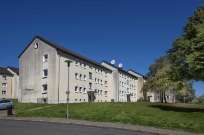 Wir renovieren: schöne 4-Zimmer-Wohnung mit Balkon in Lüdenscheid Buckesfeld !