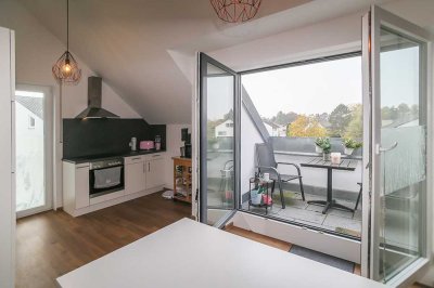 Tolle Dachgeschosswohnung mit Einbauküche und Terrasse