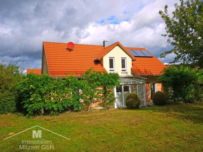 Großzügiges Einfamilienhaus mit Garage u. Carport in sonniger Naturlage von Haunstetten