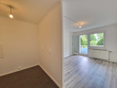 2-Zimmer-Wohnung im Erdgeschoss ! Wir renovieren + 500 EUR Möbelgutschein* gratis!