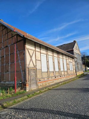 Großes Haus mit Saal sucht Handwerker!