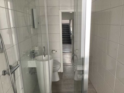 Attraktive, neuwertige Altbau 2,5-Zimmer-Wohnung zur Miete in Bochum