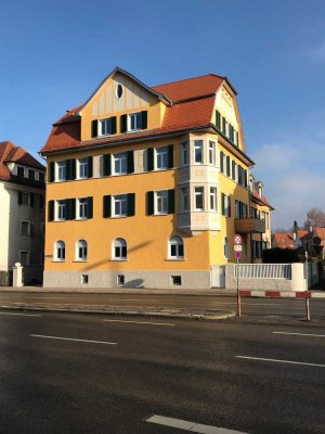 Geschmackvolle 2-Raum-DG-Wohnung mit gehobener Innenausstattung in Ulm