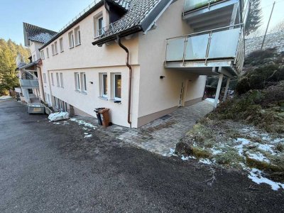 Sanierte Wohnung Mehrfamilienhaus