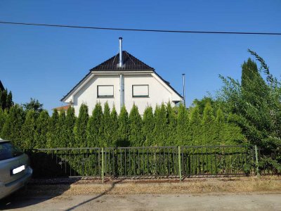 Moderne 3-Raum Wohnung im 1. OG eines schicken 2-Familienhauses in Magdeburg-Cracau