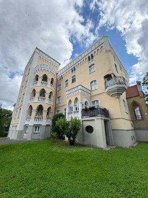 Große 5-Raumwohnung im Schloss Am Sund inkl. Stellplatz