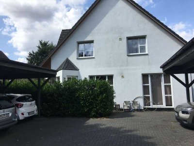 Renovierte helle 2-Zi-Whg, neue EBK, Garten und Carport in Weyhe-Leeste