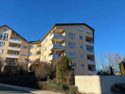 Helle 3-Zimmer-Wohnung mit großem Balkon in beliebter Wohnlage von Hof