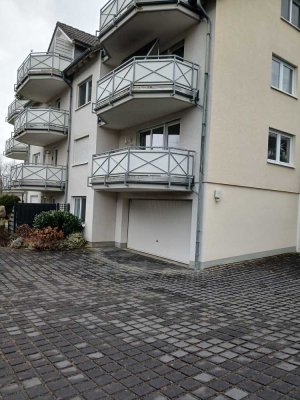 Schöne 4-Zimmer-EG-Wohnung mit Balkon in Gummersbach