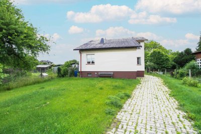 Einfamilienhaus mit großem Garten und viel Potenzial