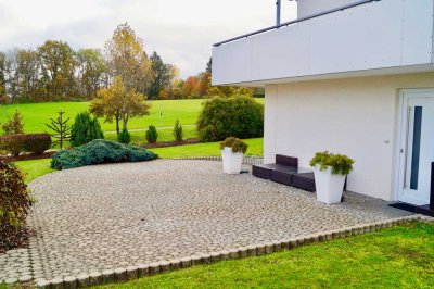 Schöne, gepflegte 3-Zimmer-Wohnung mit Blick über die Stadt