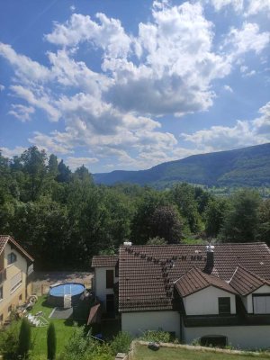 Ansprechende 4-Zimmer-DG-Wohnung in Dettingen mit toller Aussicht und viel Platz!