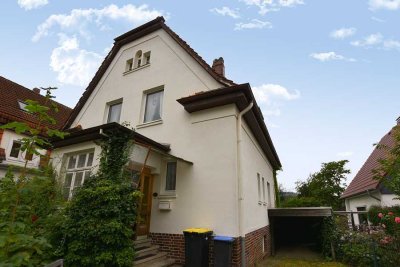 Sanierungsbedürftiges Einfamilienhaus in Bestlage von Bad Salzdetfurth!