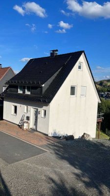 Schönes, geräumiges Haus mit vier Zimmern in Siegen-Wittgenstein (Kreis), Bad Laasphe