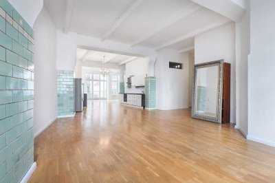 Helmholtzkiez, Prenzlauer Berg: Spektakuläres Fabrikloft auf ca. 139 m² mit Fußbodenheizung, Balkon