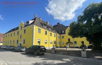 Exklusives Mehrfamilienhaus - Historisches Schloss Ostheim: Der Zwölfer