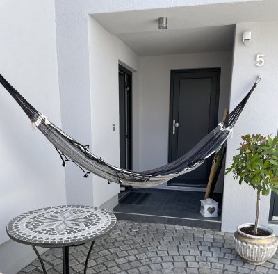 Moderne Altstadt-Wohnung, Terrasse, Hof, in 2FH