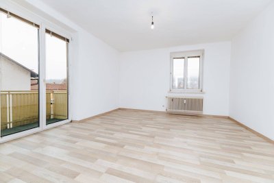 *MODERN SANIERT* I ZENTRALE LAGE I BALKON I CARPORT OPTIONAL I HAUSTIERE WILLKOMMEN I BODENEBENE DUSCHE I WG TAUGLICH I AB SOFORT VERFÜGBAR I PROJEKT WOHNEN I