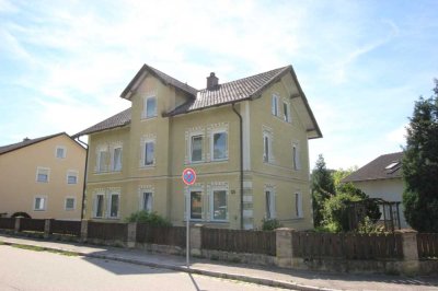 Wohnhaus in schöner Lage - 611