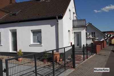 Reihenendhaus nebst Terrasse und Garten