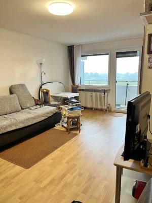 1,5 Zimmer Wohnung mit traumhafter Aussicht im Panoramahochhaus