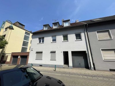 Liebevoll möblierte Single-Wohnung auf zwei Ebenen