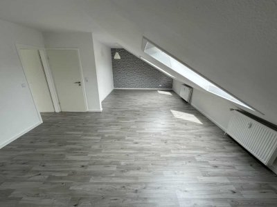 Freundliche 2-Zimmer-DG-Wohnung in Rastatt