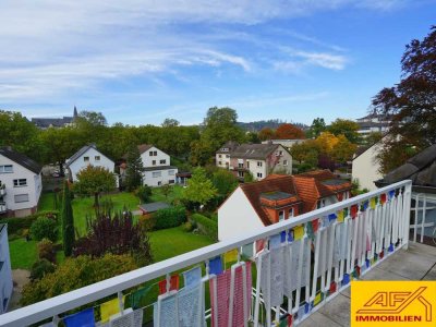 3-Zimmerwohnung im Dachgeschoß - für Liebhaber des gepflegten Altbaus!