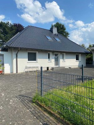 Einfamilienhaus mit fantastischer Gartenanlage in Soest- Deiringsen.